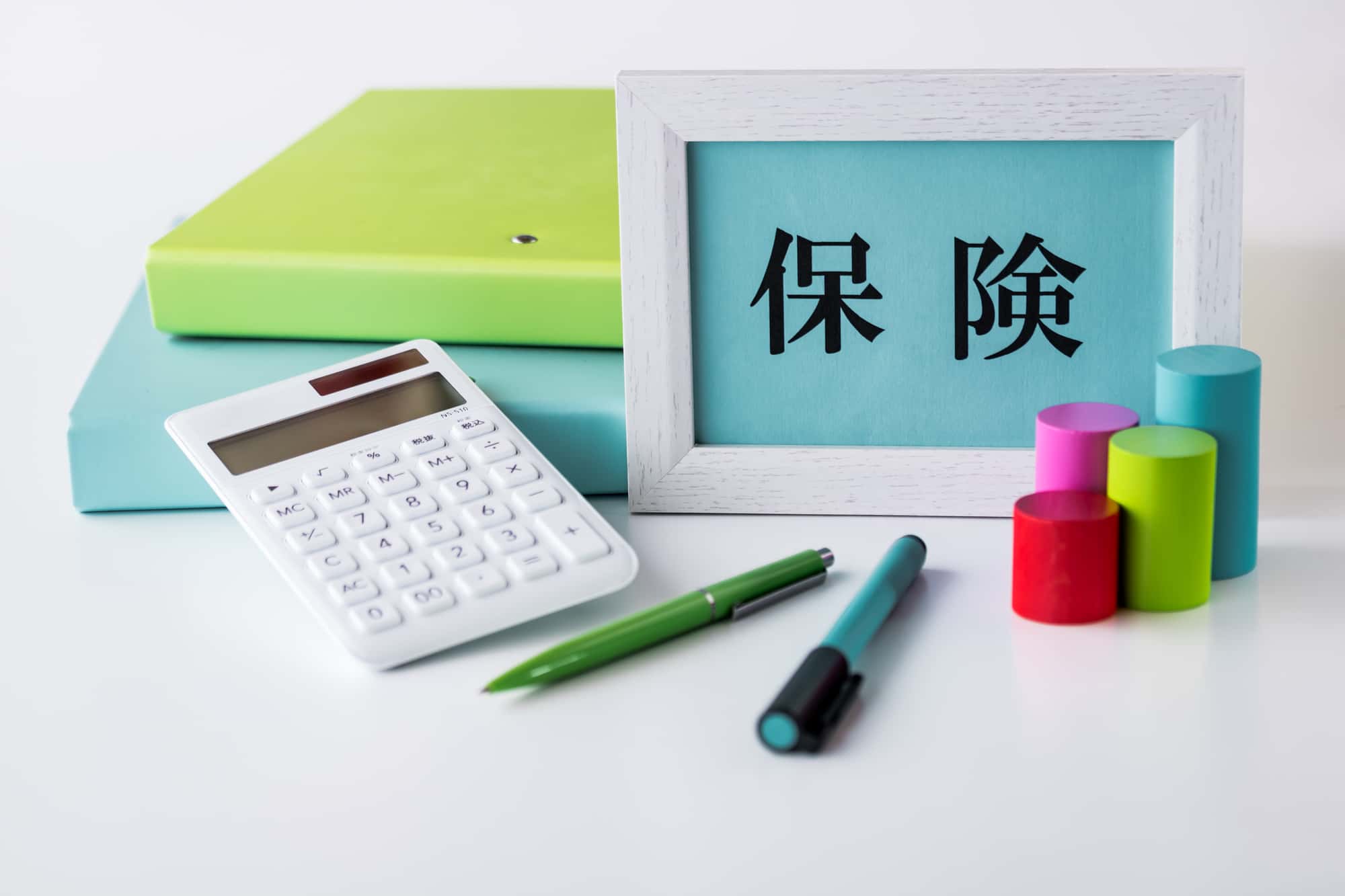 根管治療の費用と保険適用について説明するイメージ