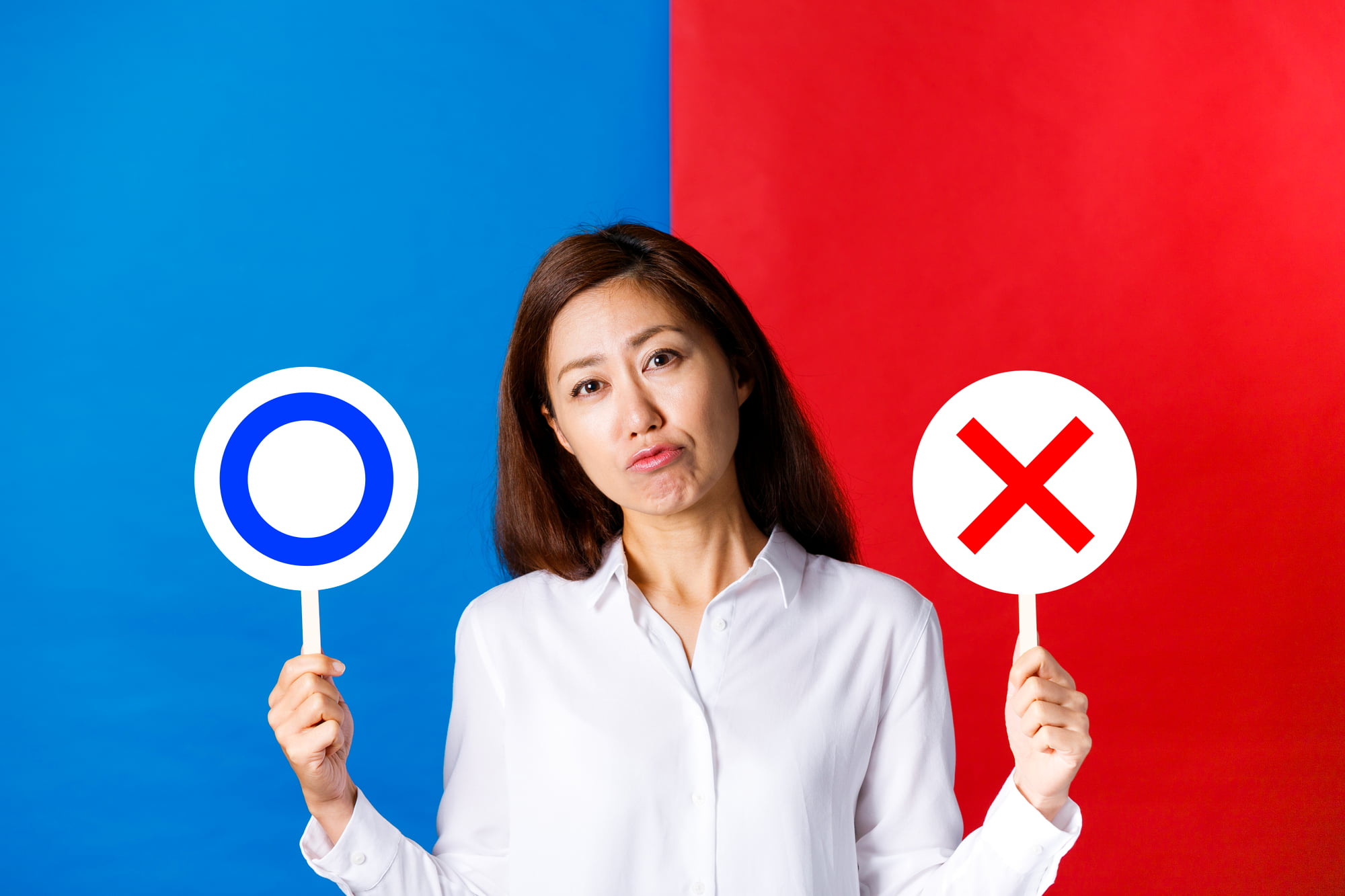 セラミック治療が向いている人と向かない人を説明するイメージ