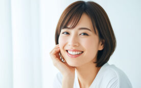 MFT（口腔筋機能療法）で滑舌が良くなり満足して微笑む女性